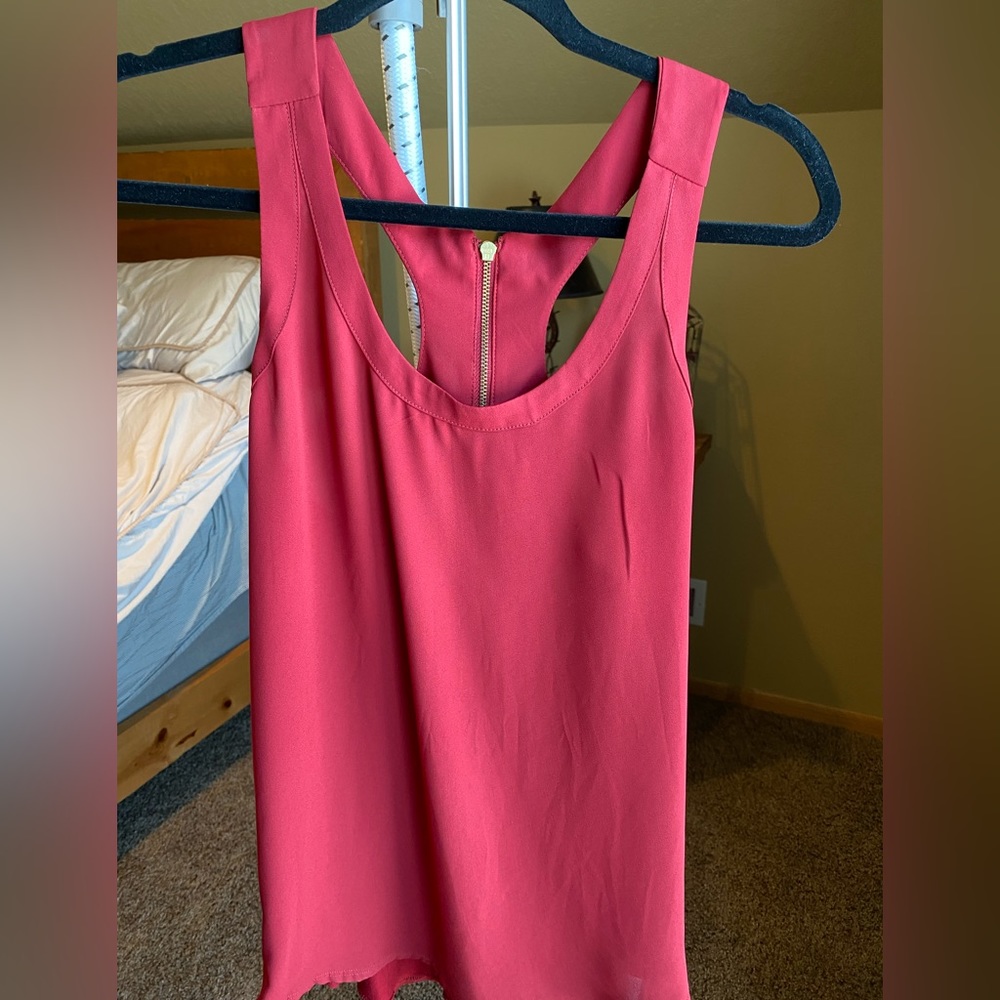 Like new women’s Express racer back top